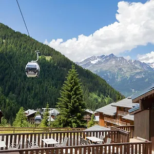Sowell Family Hotel