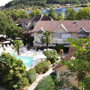 Logis - Restaurant - - Le Relais De Farrou 4*, Villefranche-de-Rouergue Frankrijk